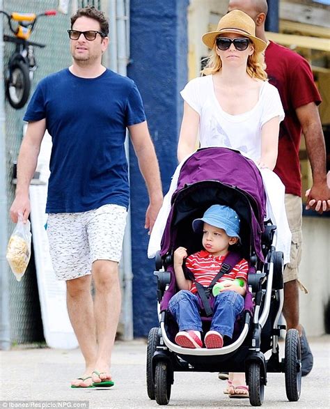 elizabeth banks|elizabeth banks husband and kids.